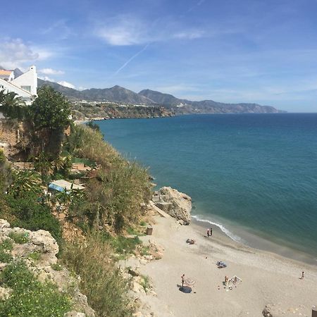 Edificio Verdemar - Stunning 1 Bed Apartment With Pool & Sea Views 네르하 외부 사진
